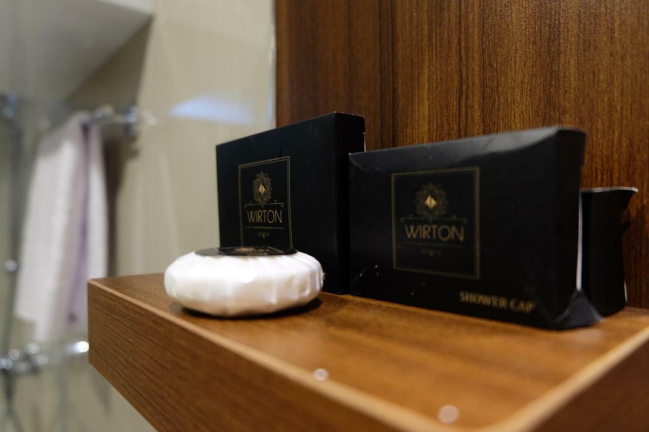 Wirton Seminyak Hotel Denpasar Kültér fotó